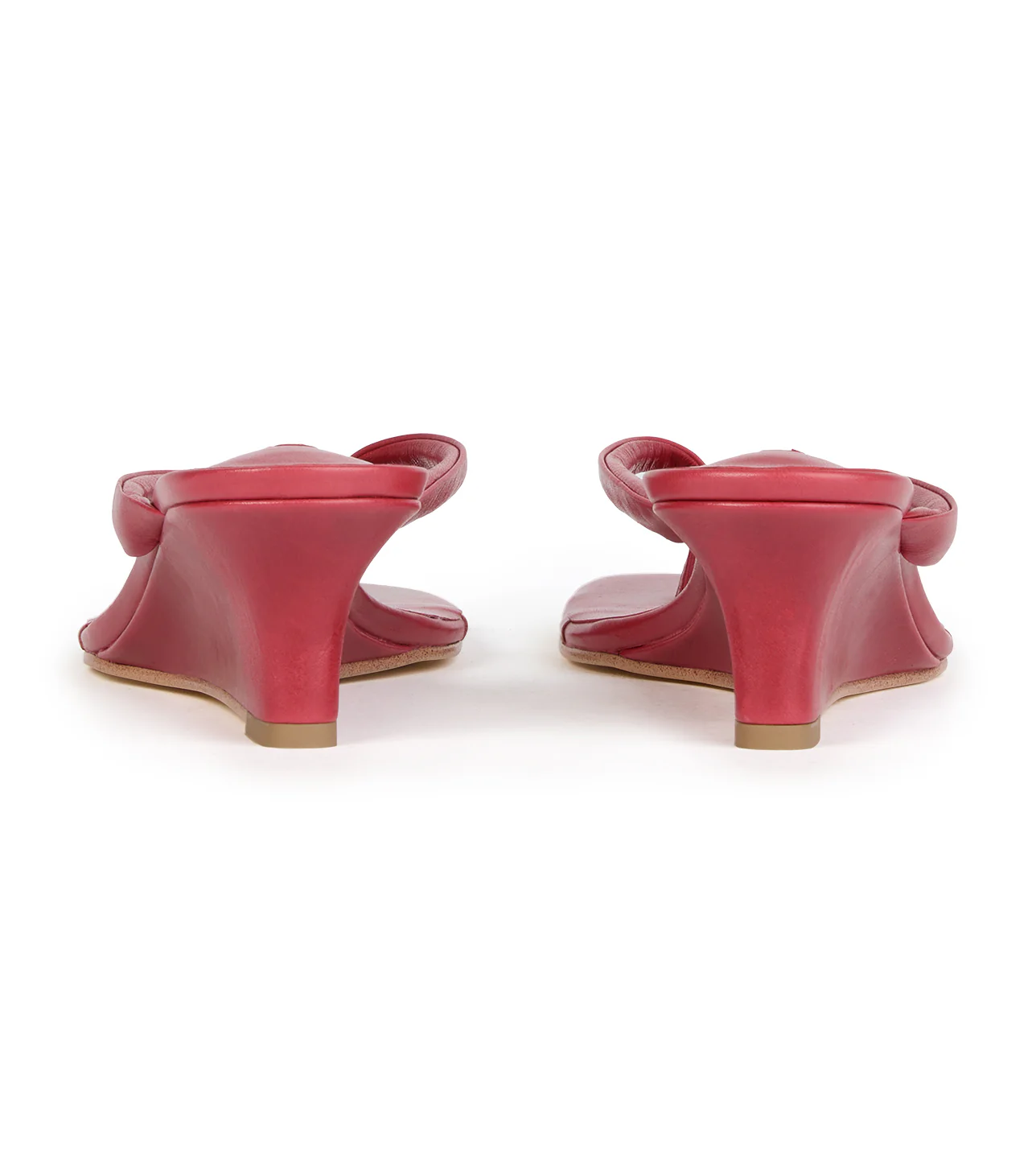 Edgy Scarlet Vintage - Image 6