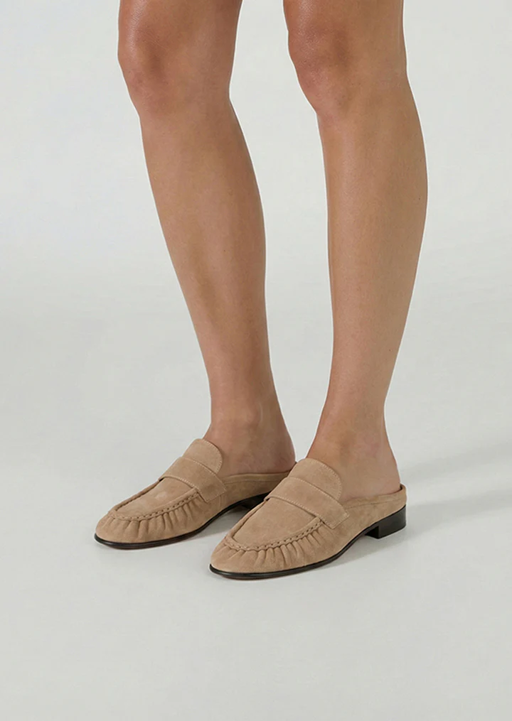 Glacier Wheat Suede - Image 2